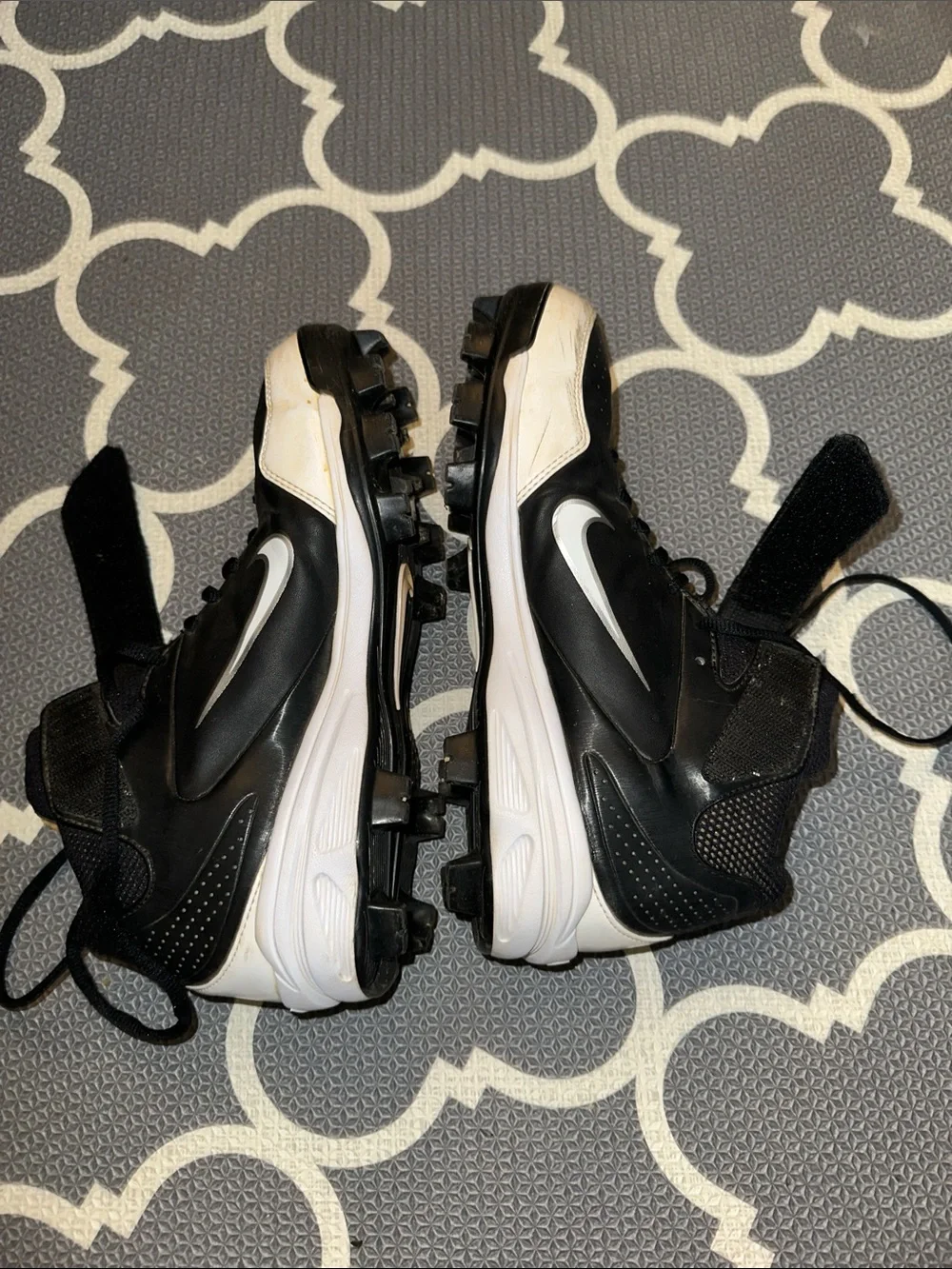 Nike Huarache baseball shoes size 7.5 men’s